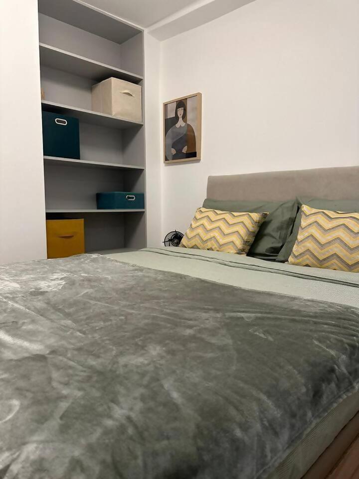 Stylish Renovated Apartment In Chiado Lisboa المظهر الخارجي الصورة